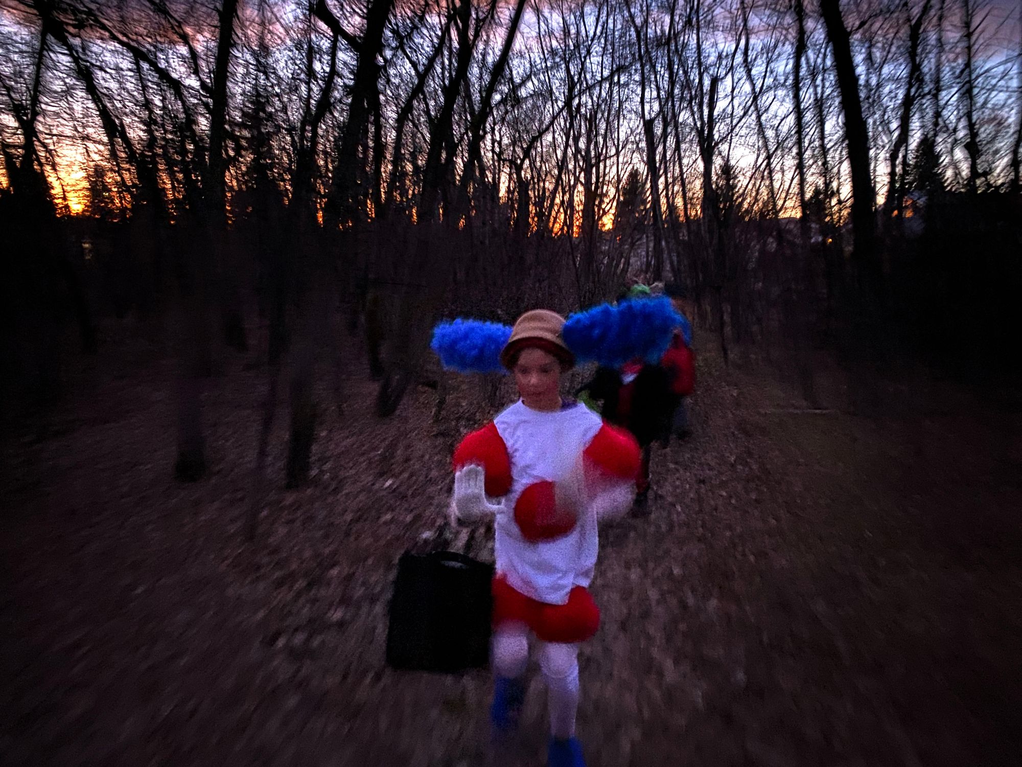 Build Awesome Diy Halloween Costumes With Your Kids: Mr. Mime & Thomas The  Tank Engine ?